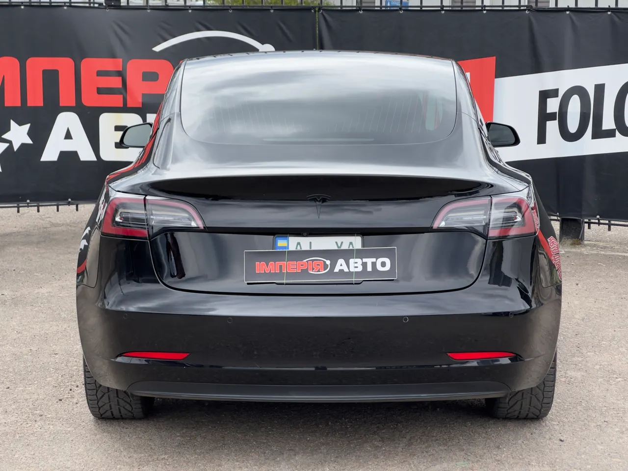 Tesla Model 3 - фото 3