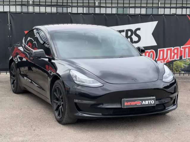 Tesla Model 3 - фото 2