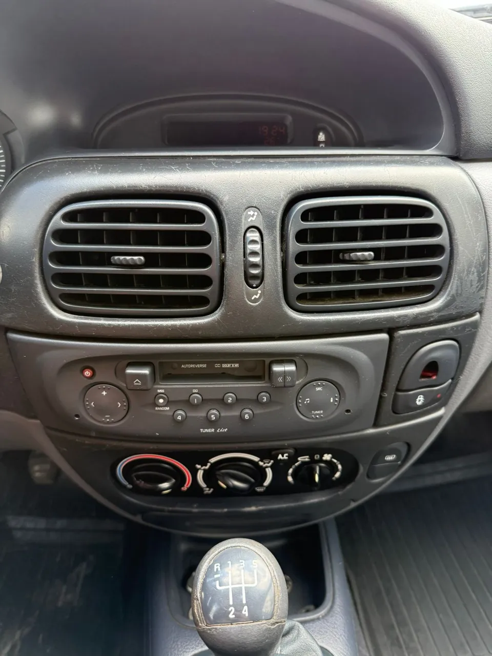 Renault Megane - фото 15