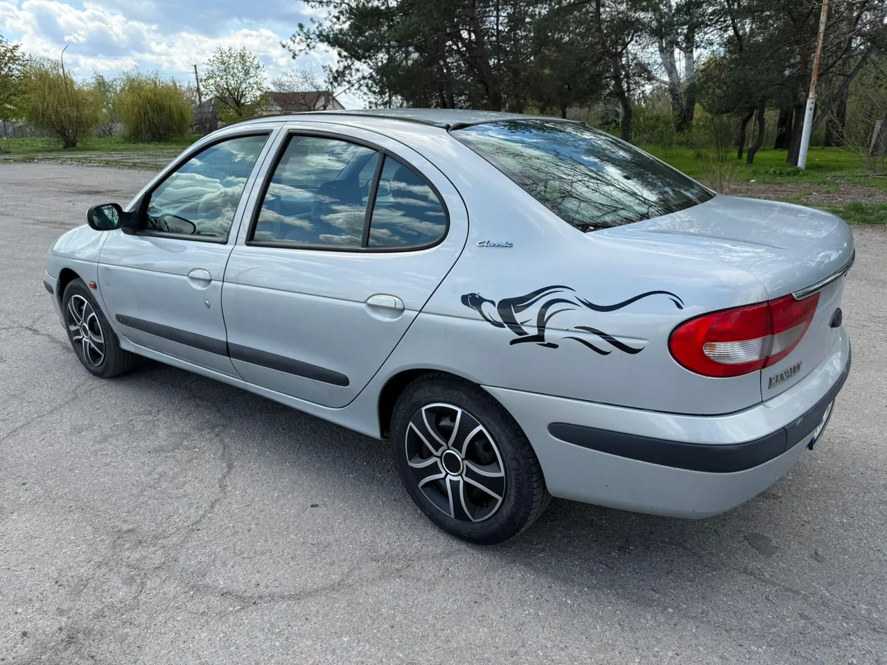 Renault Megane - фото 3