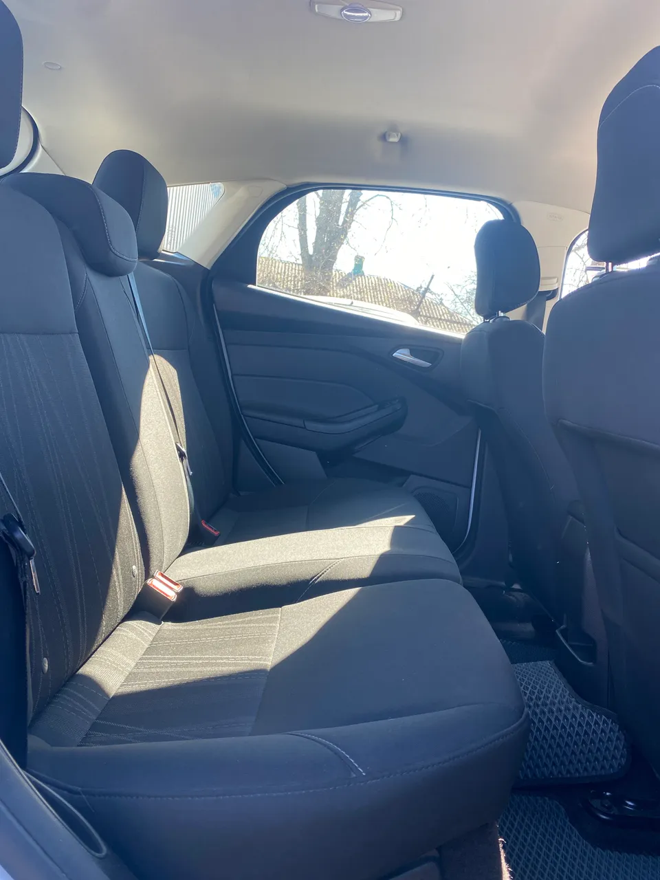 Ford Focus RS - фото 14