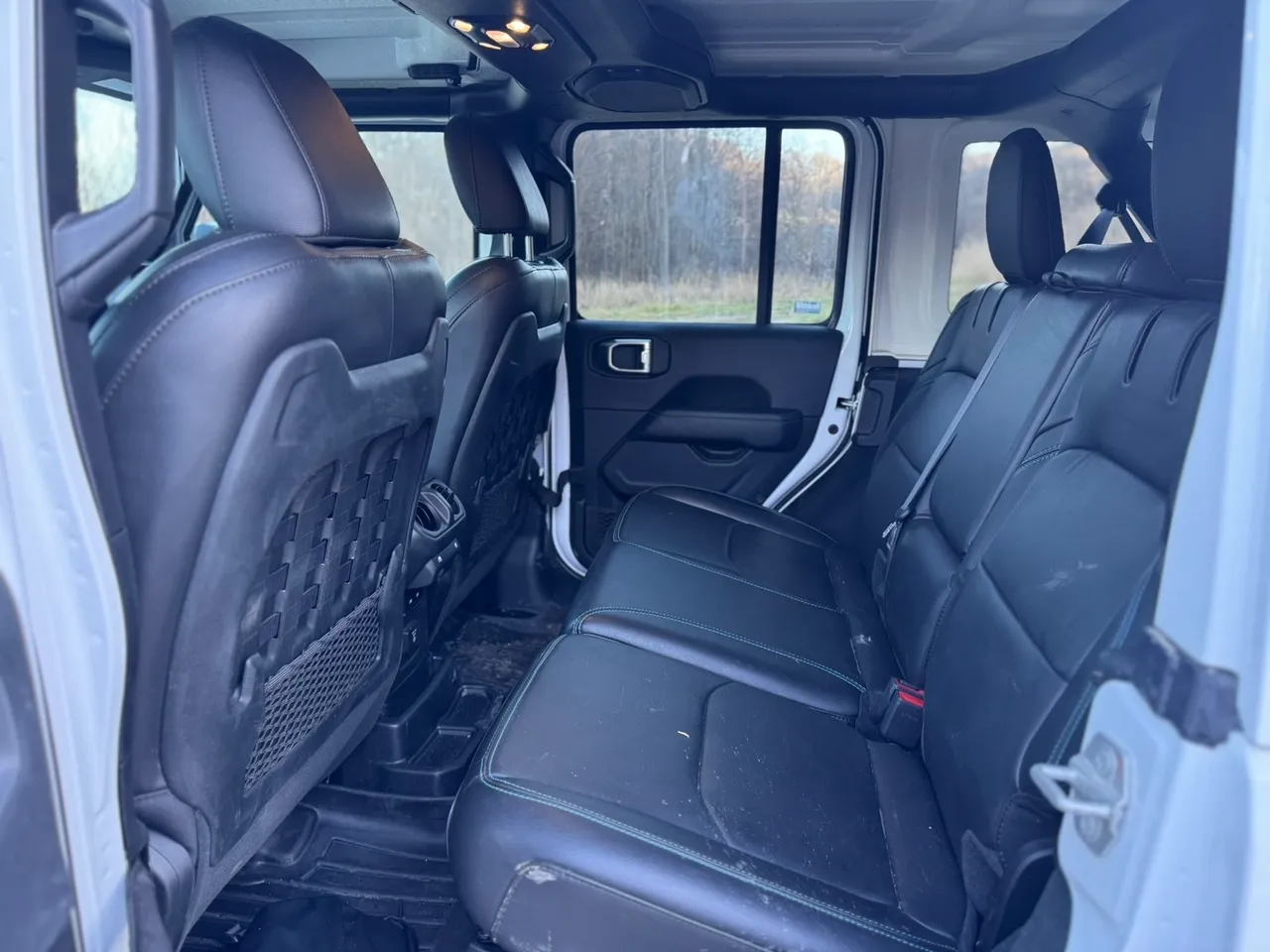 Jeep Wrangler - фото 6