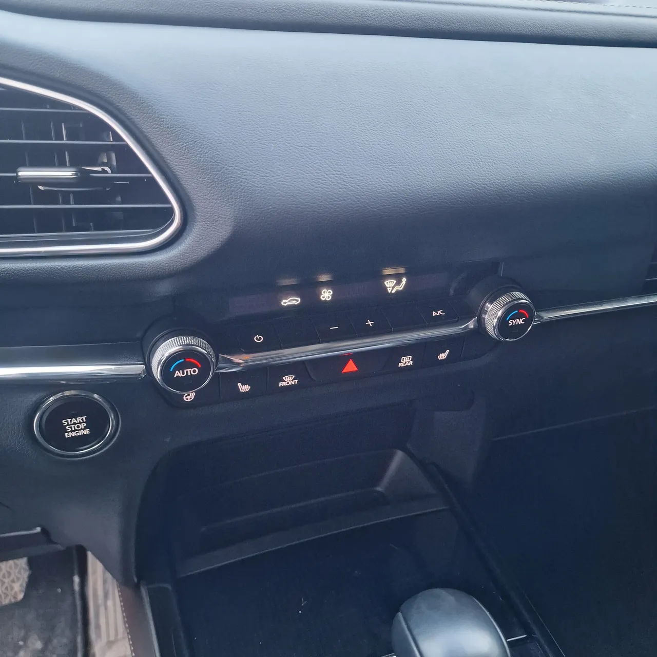 Mazda CX-30 - фото 20