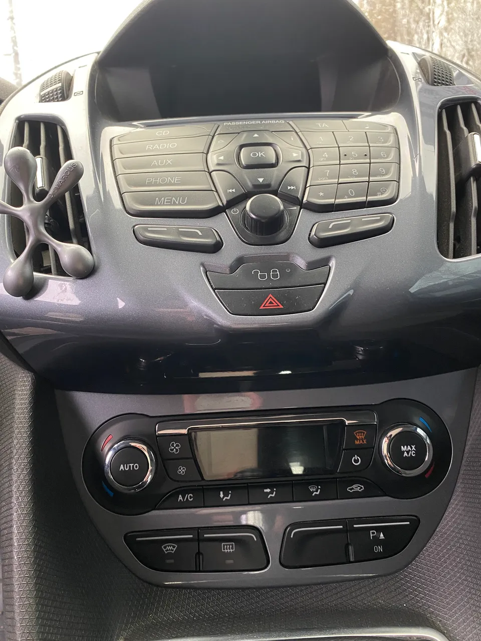 Ford Tourneo Connect - фото 10