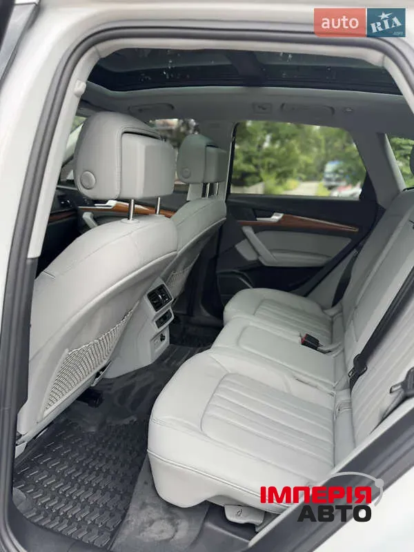 Audi Q5 - фото 8