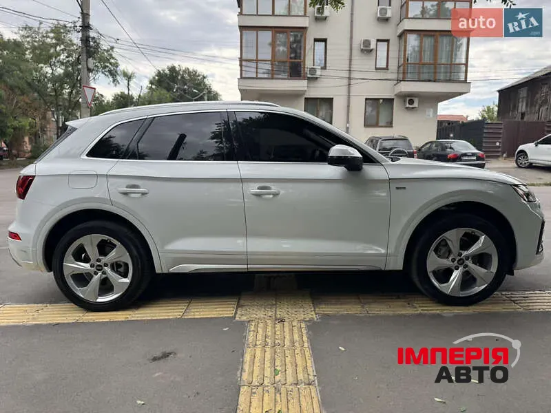 Audi Q5 - фото 22