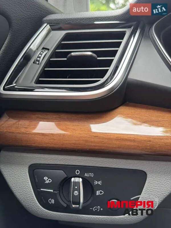 Audi Q5 - фото 10