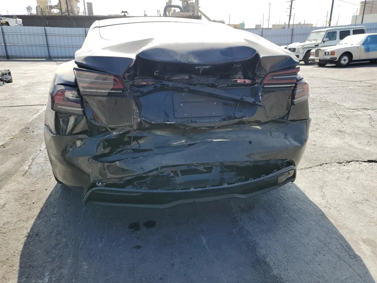 Tesla Model S - фото 4