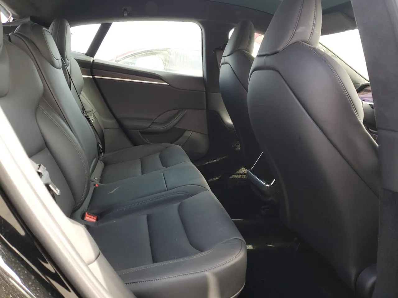 Tesla Model S - фото 6