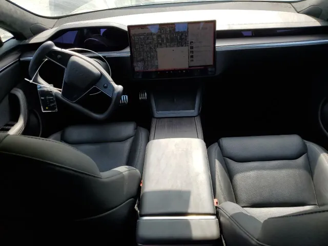 Tesla Model S - фото 5