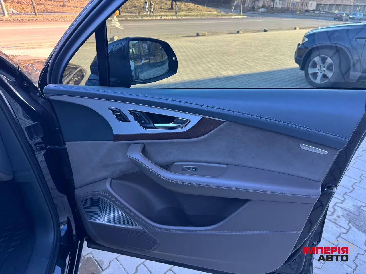 Audi Q7 - фото 43