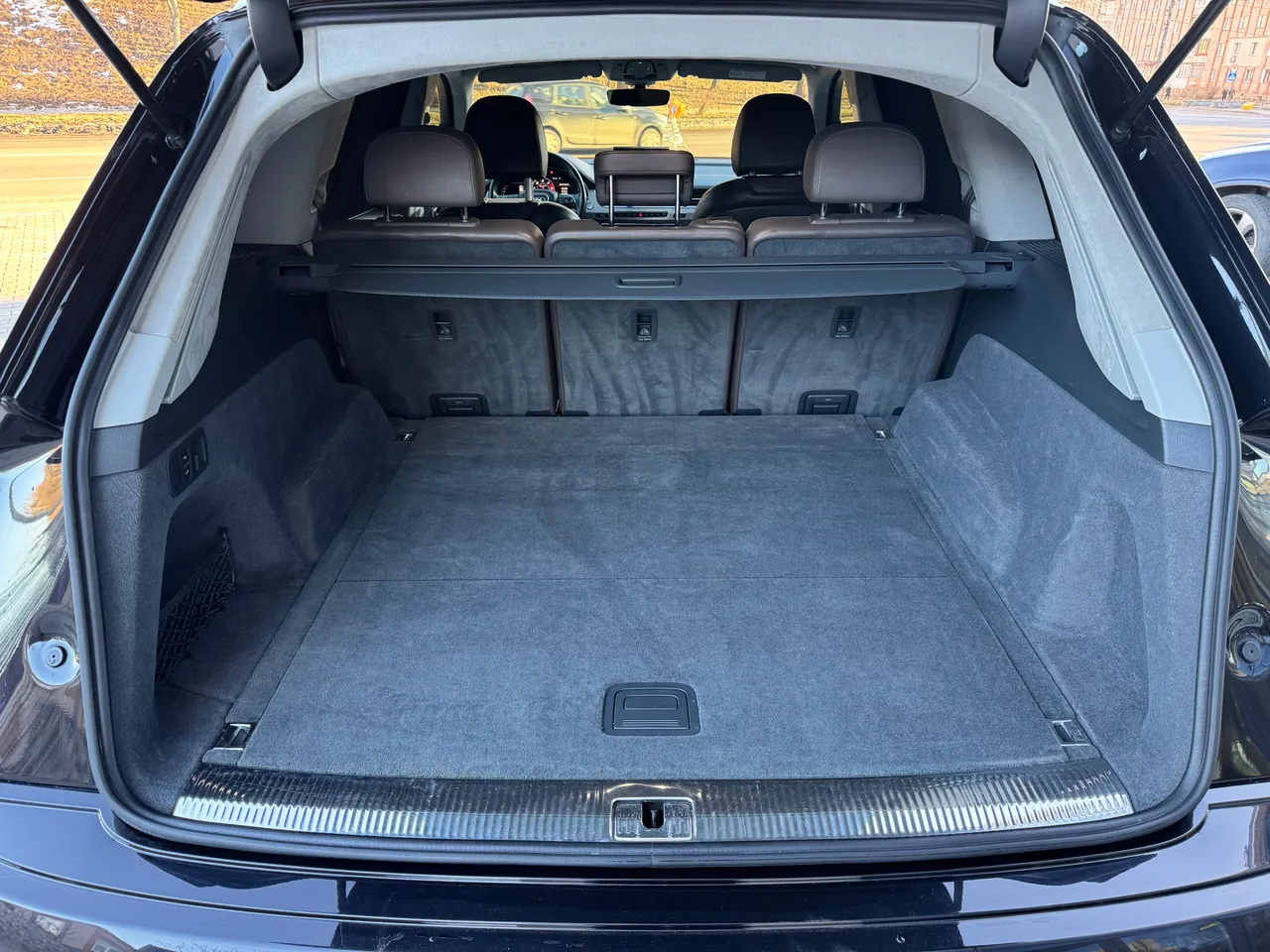 Audi Q7 - фото 59