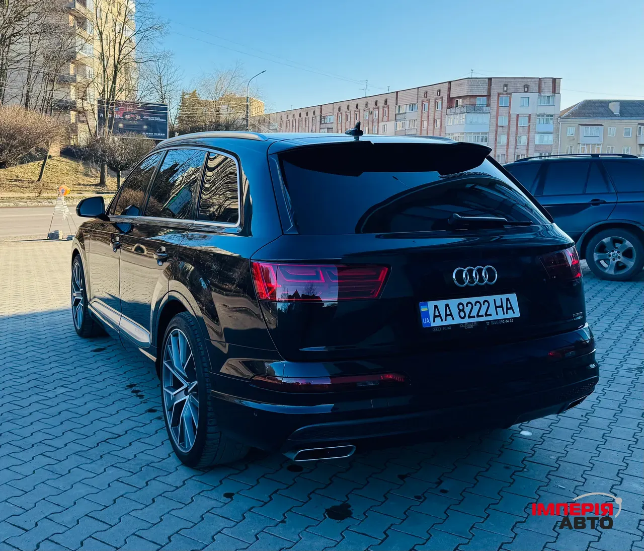 Audi Q7 - фото 18