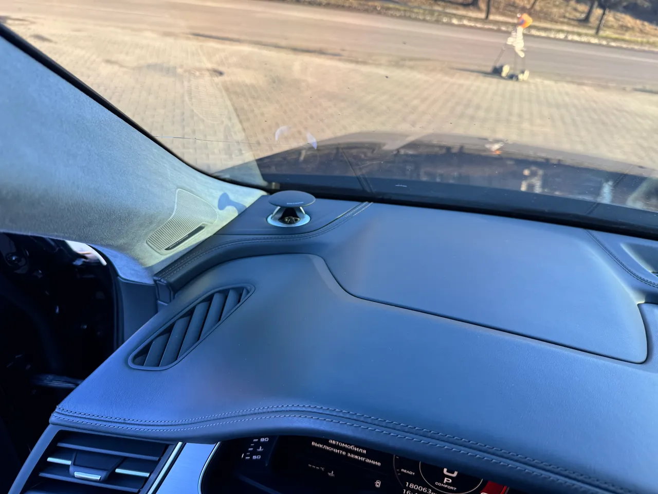 Audi Q7 - фото 42