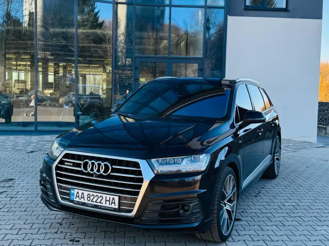 Audi Q7 - фото 3