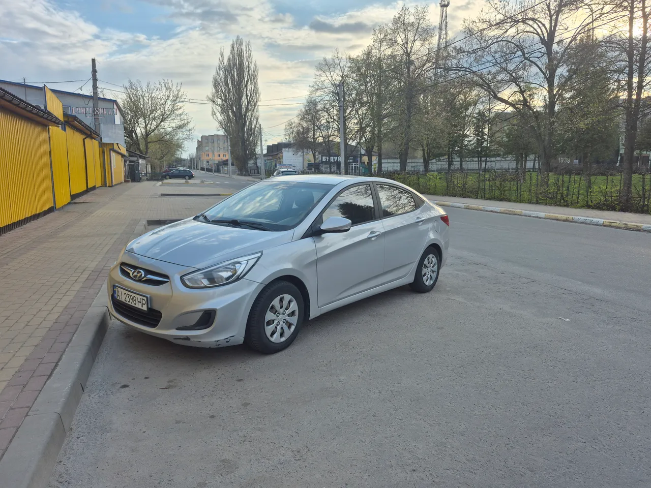 Hyundai Accent - фото 9