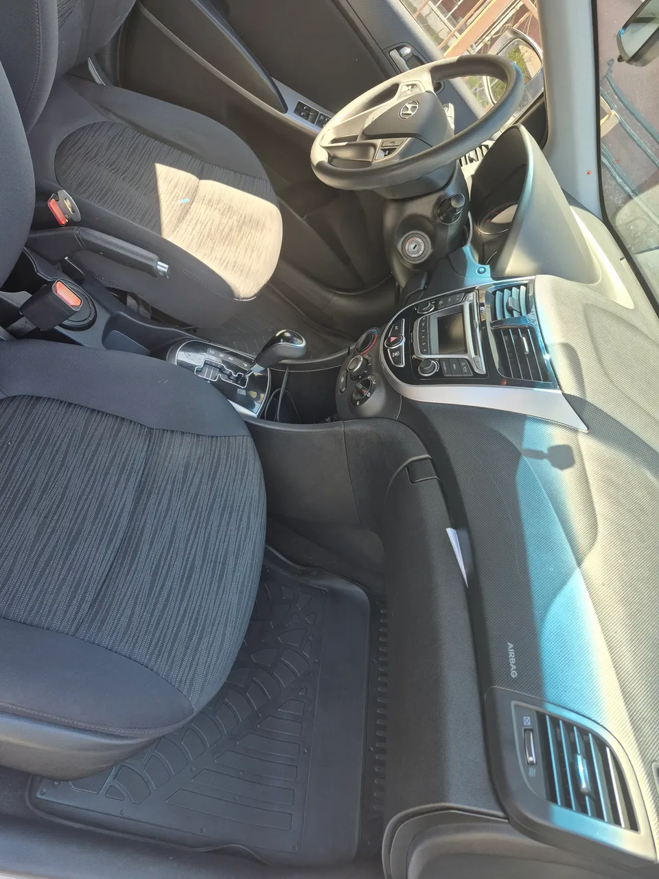 Hyundai Accent - фото 13