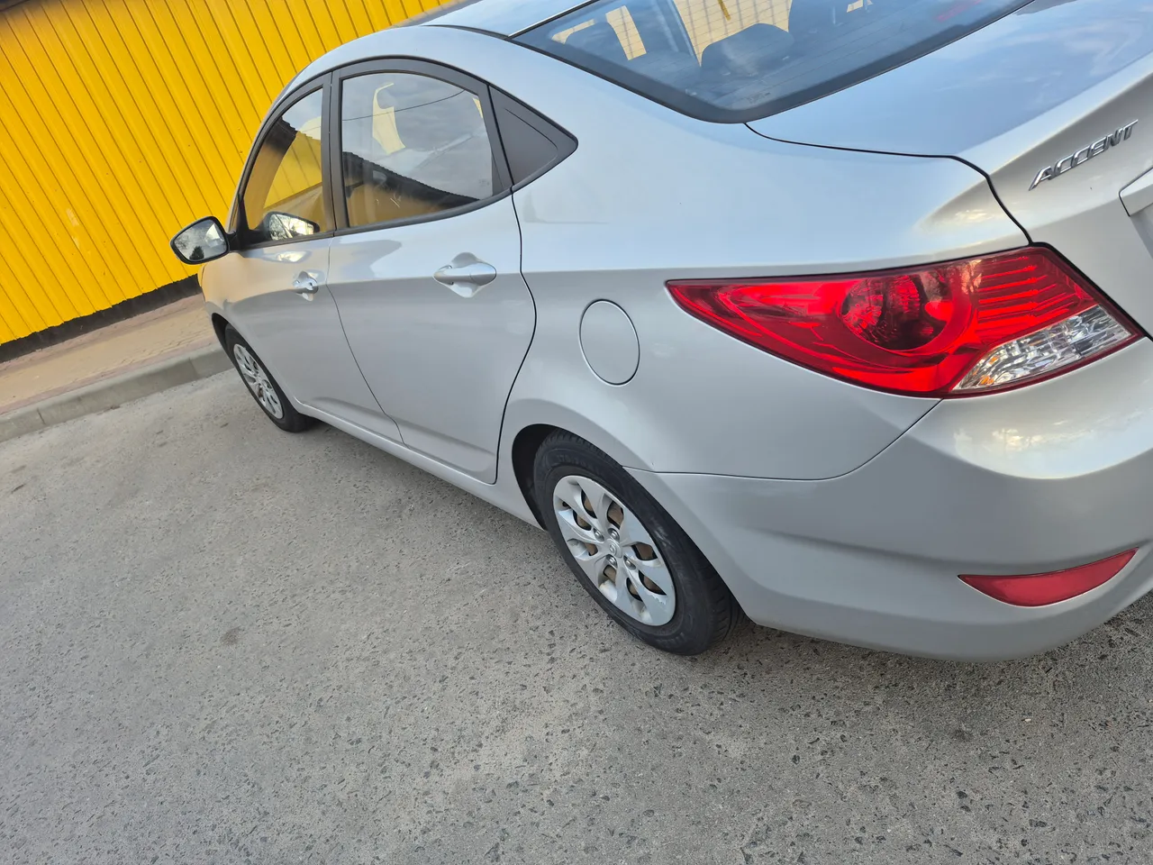 Hyundai Accent - фото 11