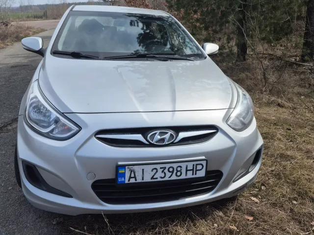 Hyundai Accent - фото 3