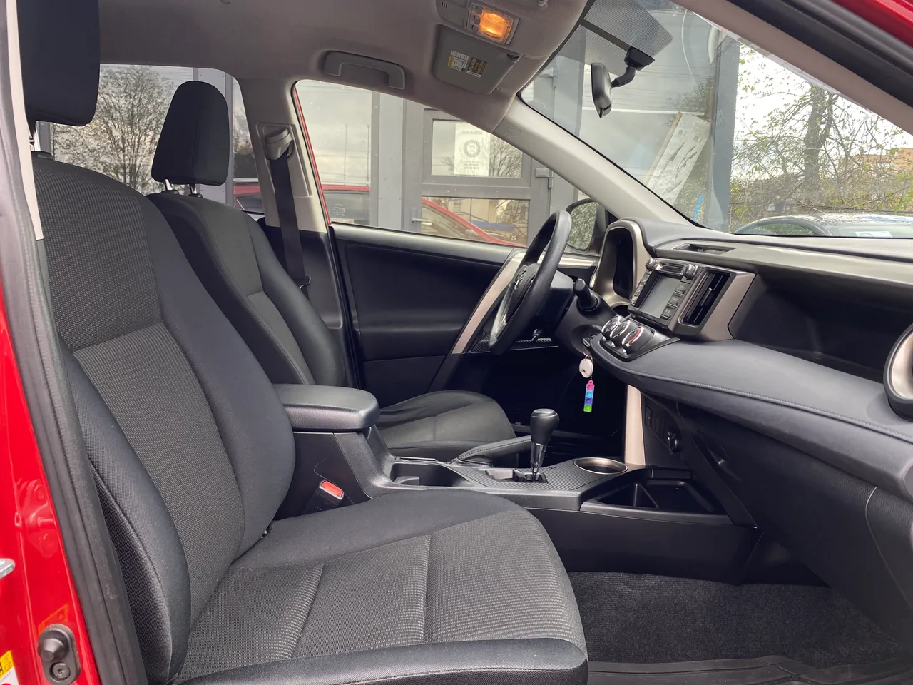 Toyota RAV4 - фото 22