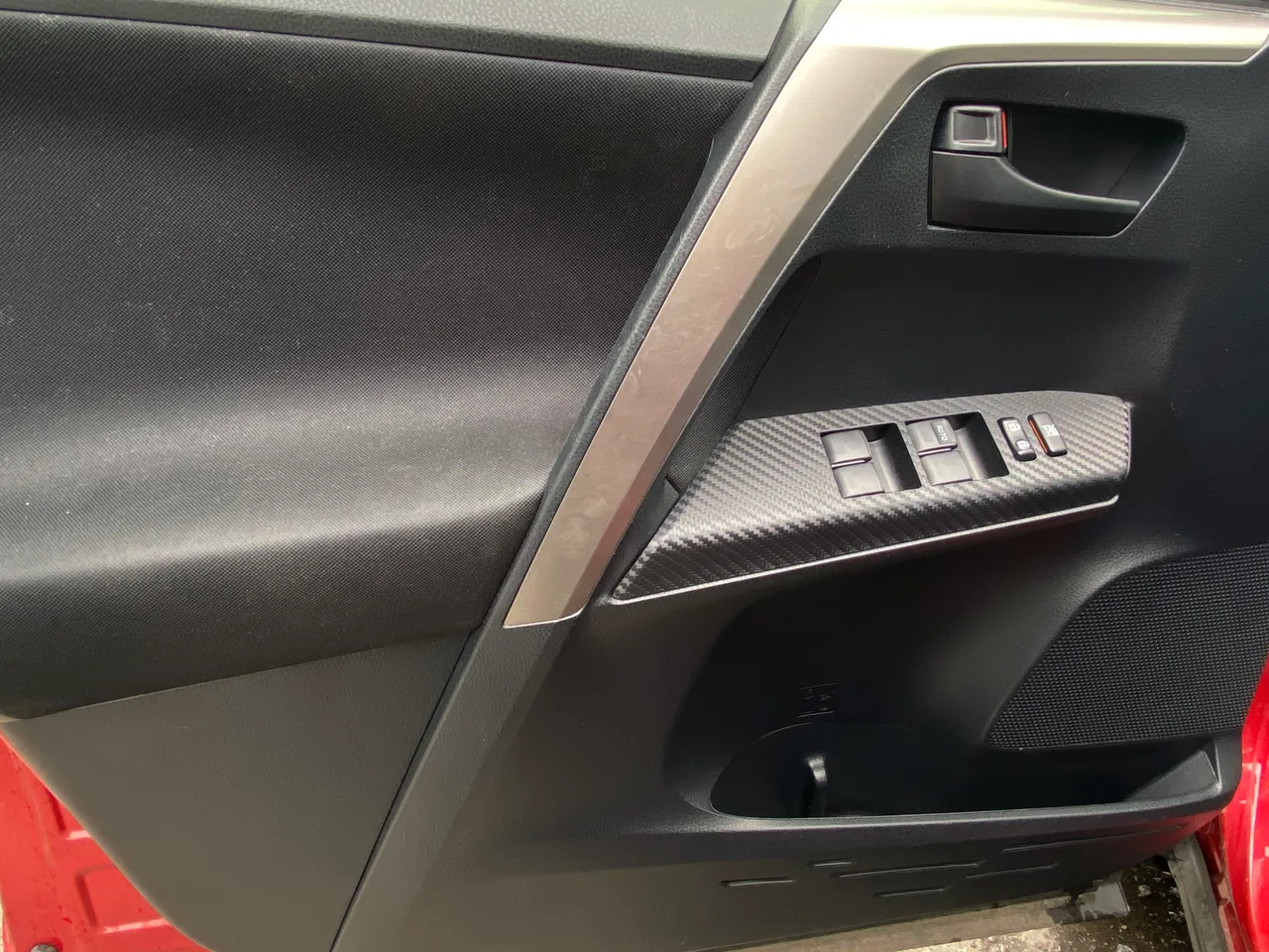 Toyota RAV4 - фото 11