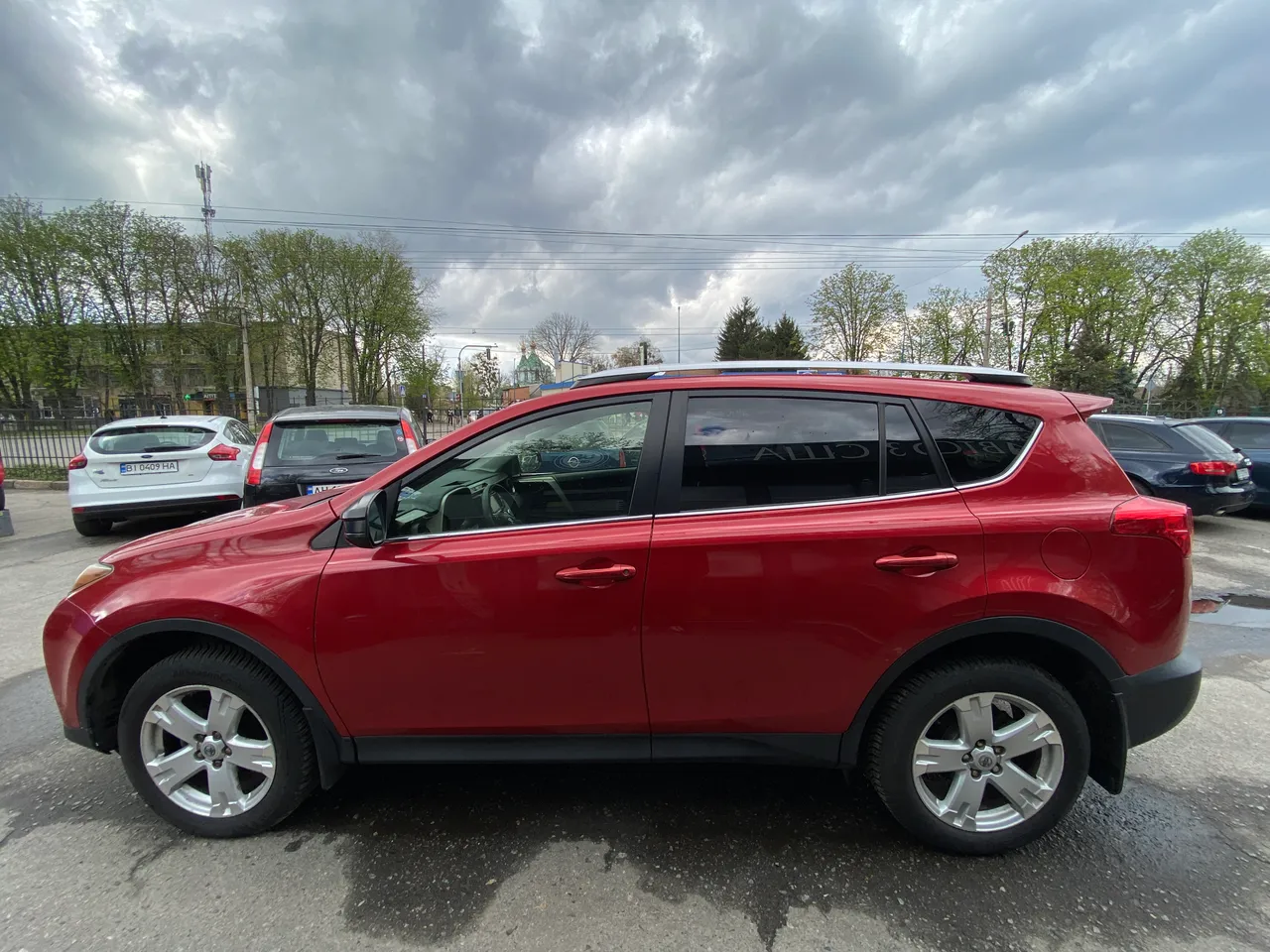 Toyota RAV4 - фото 2