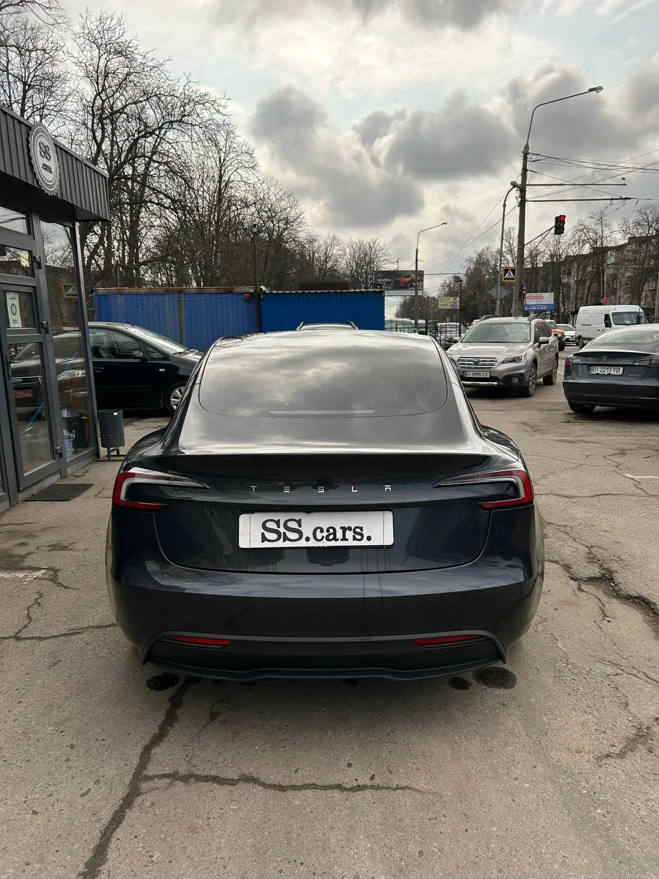 Tesla Model 3 - фото 3