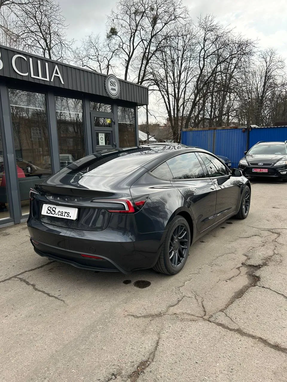 Tesla Model 3 - фото 4