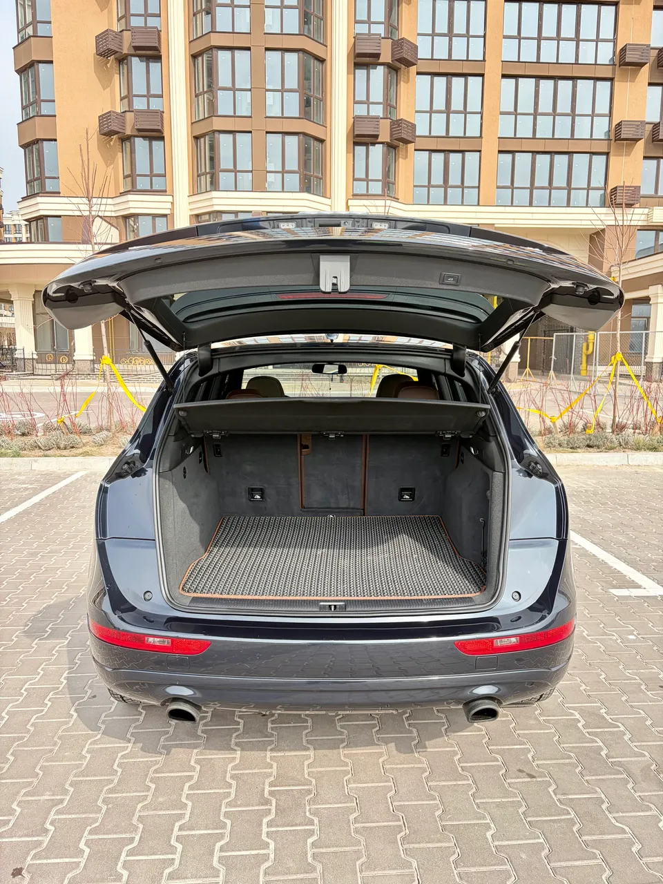 Audi Q5 - фото 14