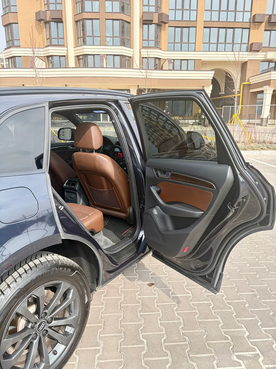 Audi Q5 - фото 13