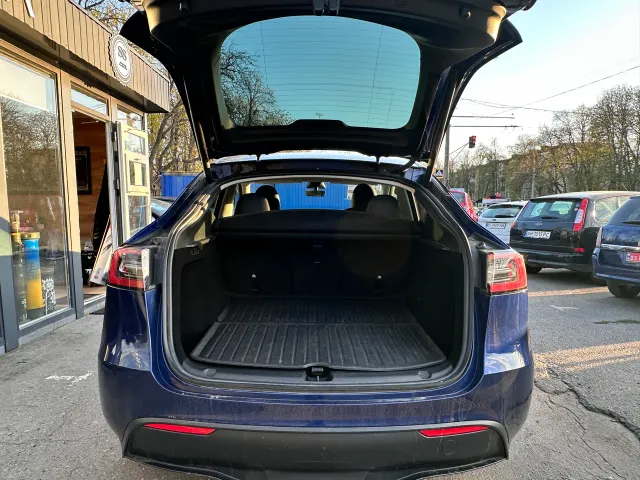 Tesla Model Y - фото 4