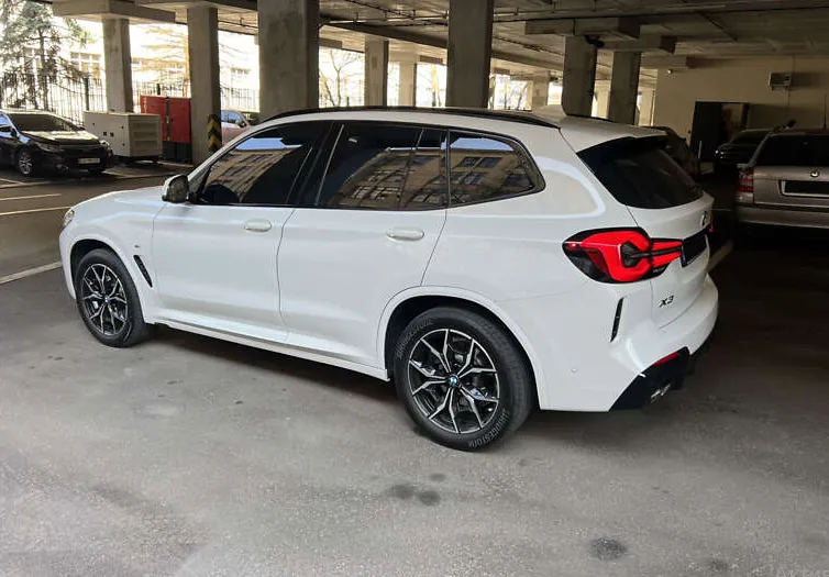 BMW X3 - фото 3
