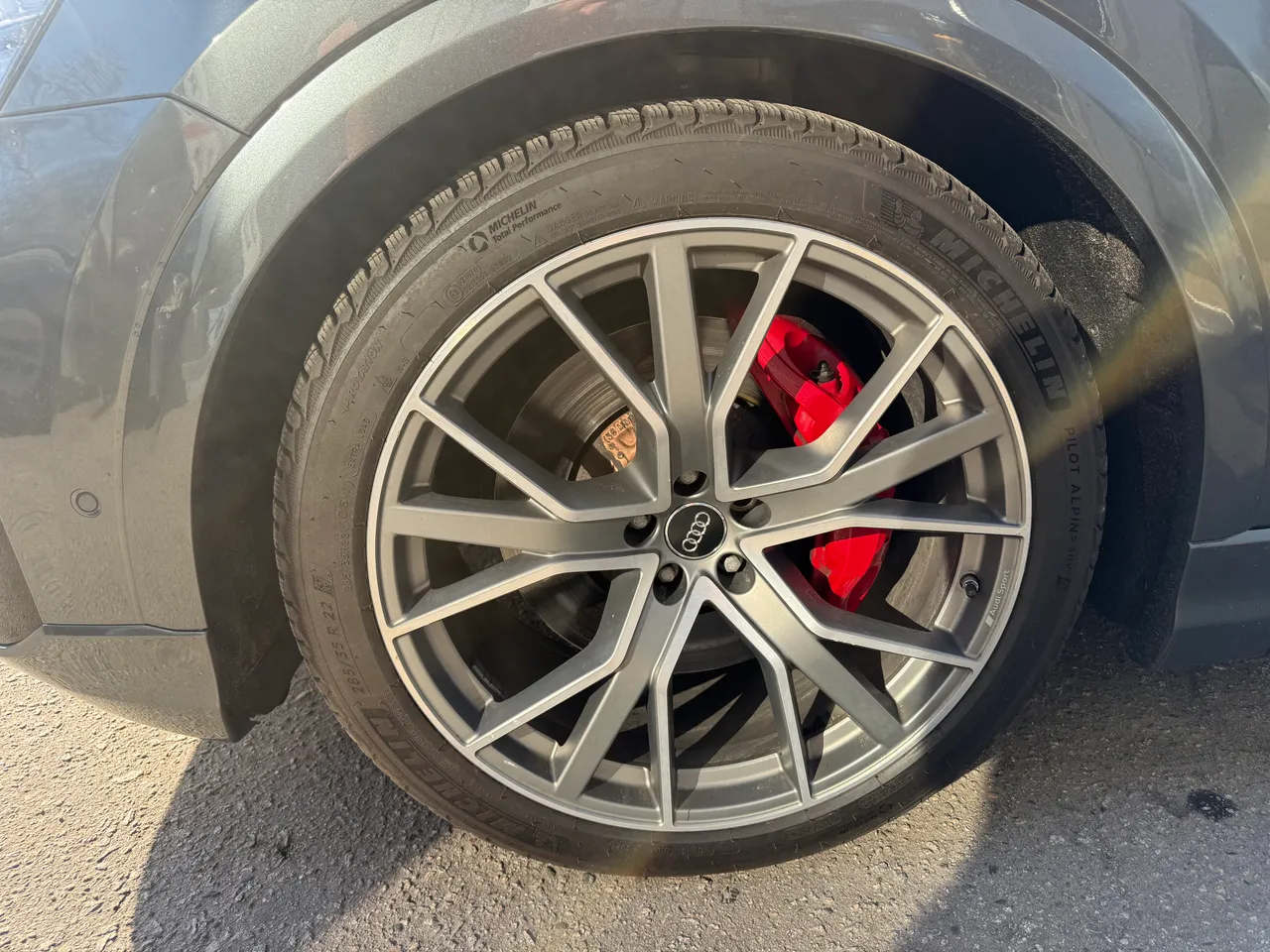 Audi SQ8 - фото 14