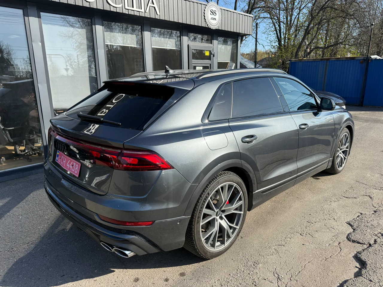 Audi SQ8 - фото 8