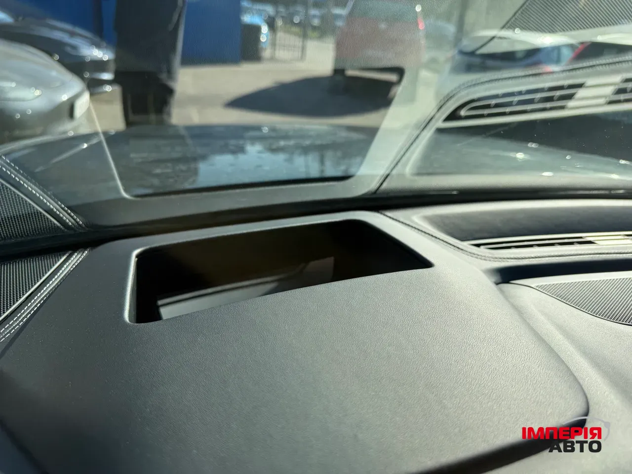 Audi SQ8 - фото 24