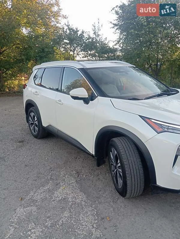 Nissan Rogue - фото 2