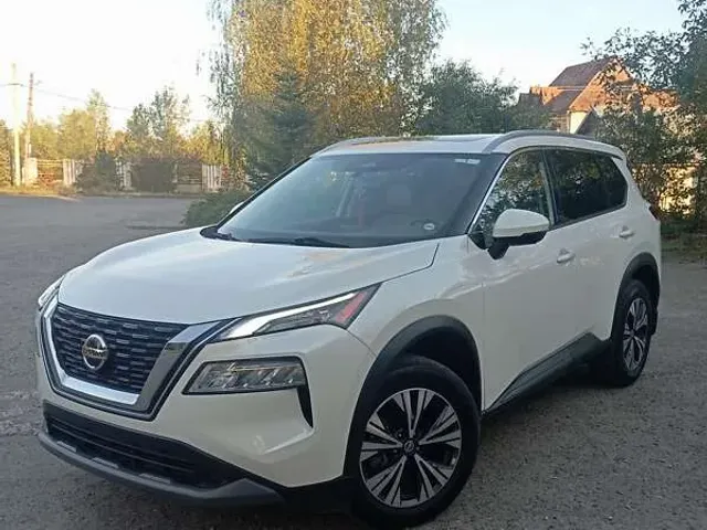 Nissan Rogue - фото 1