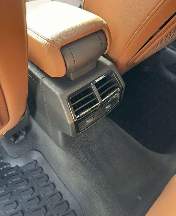 Audi Q3 - фото 14