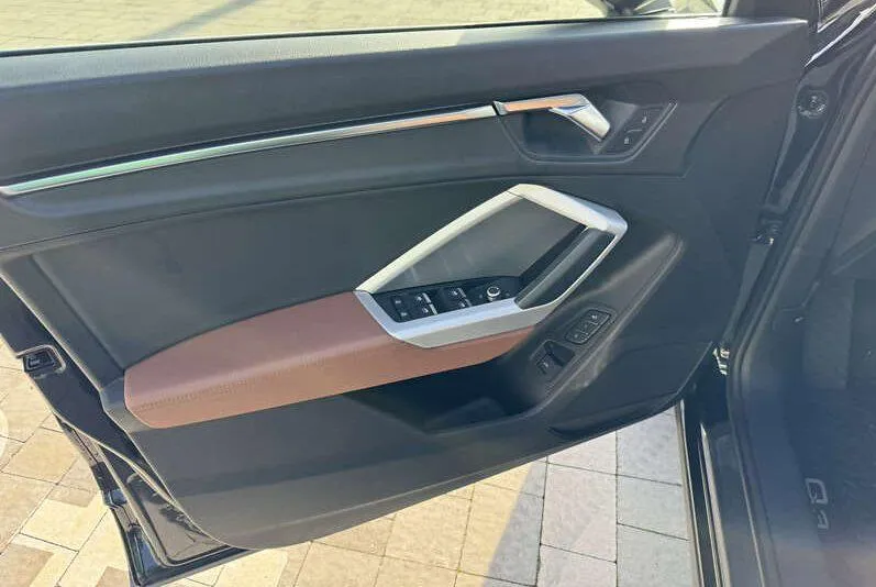 Audi Q3 - фото 11