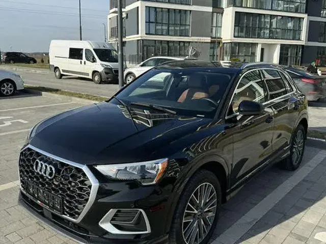 Audi Q3 - фото 3