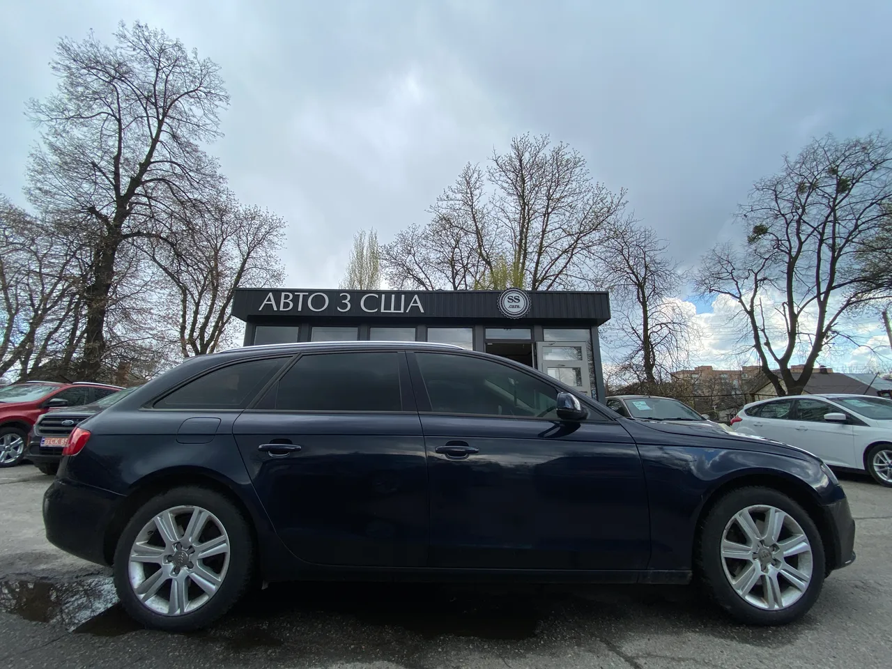 Audi A4 - фото 3