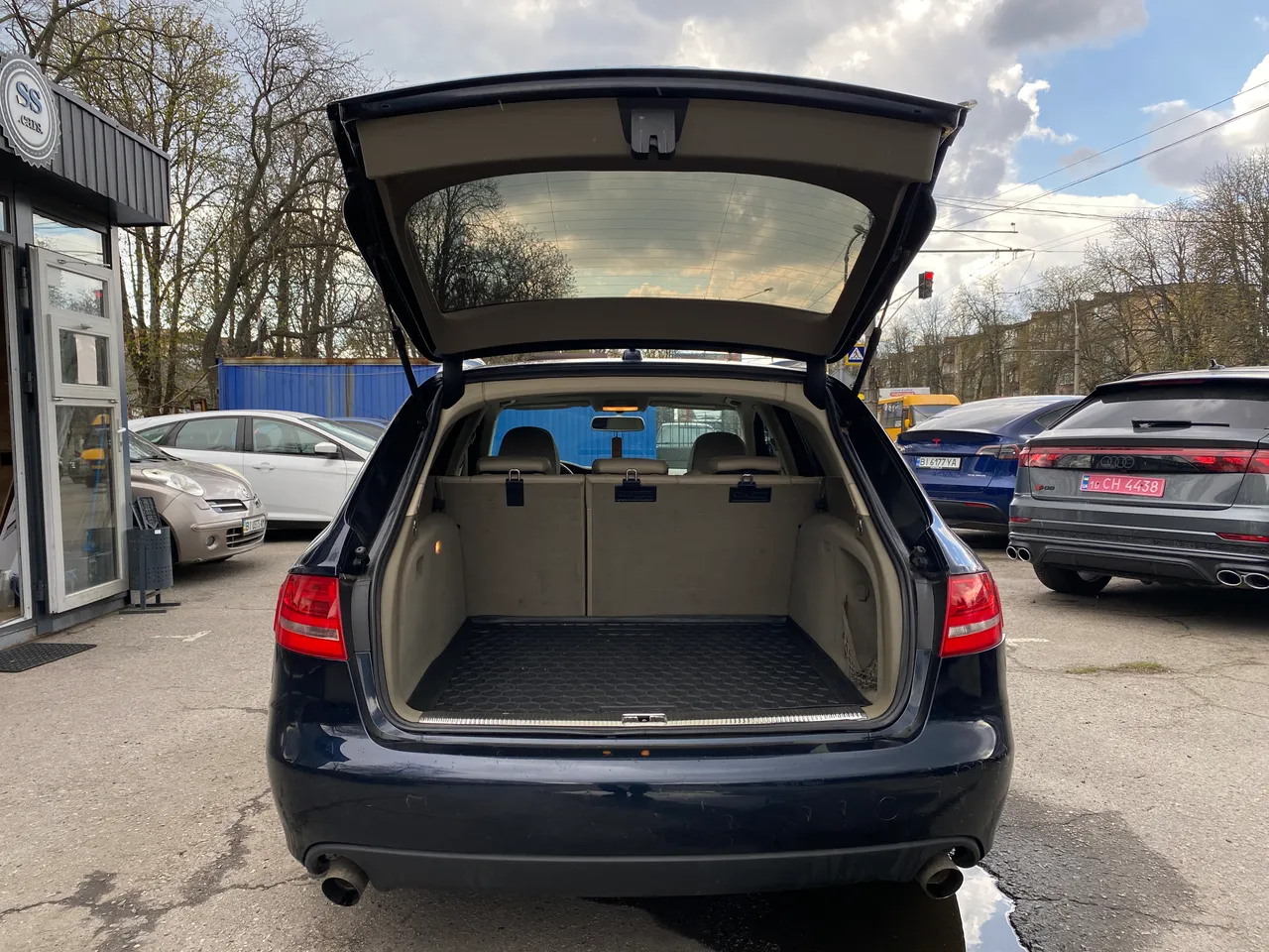 Audi A4 - фото 6