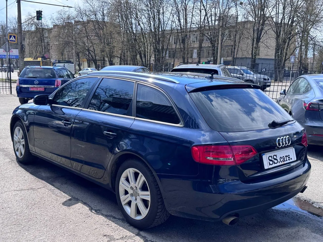 Audi A4 - фото 10