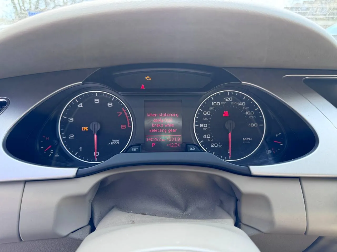 Audi A4 - фото 17