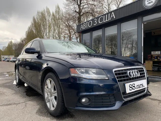 Audi A4 - фото 1