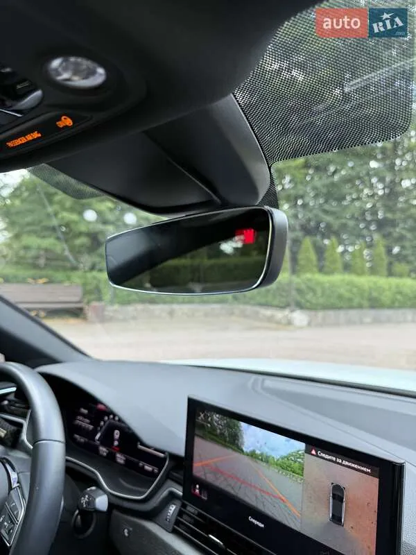 Audi A4 - фото 10