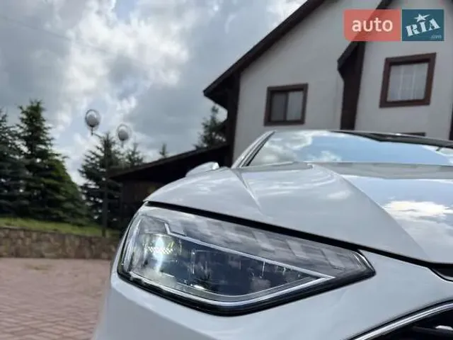 Audi A4 - фото 4
