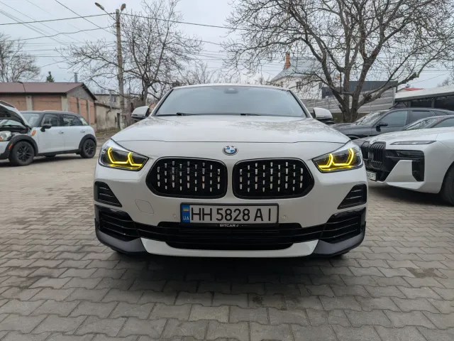 BMW X2 - фото 1