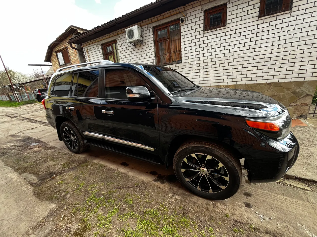 Toyota Land Cruiser - фото 3