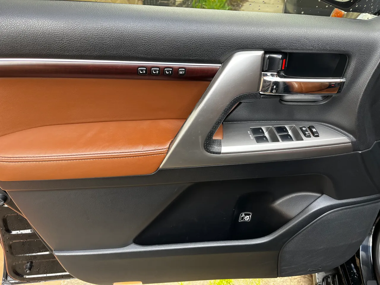 Toyota Land Cruiser - фото 6